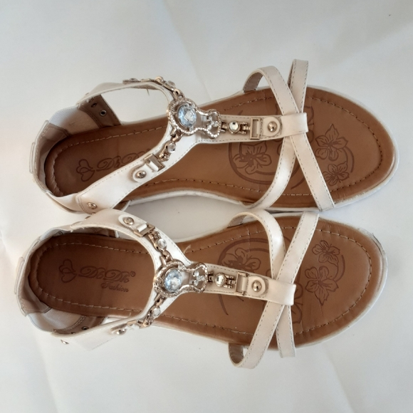 Db Dk 🌞089 Fashion Women's Summer Flat Sz 8 Beige Preowned Good Condition - Picture 7 of 8